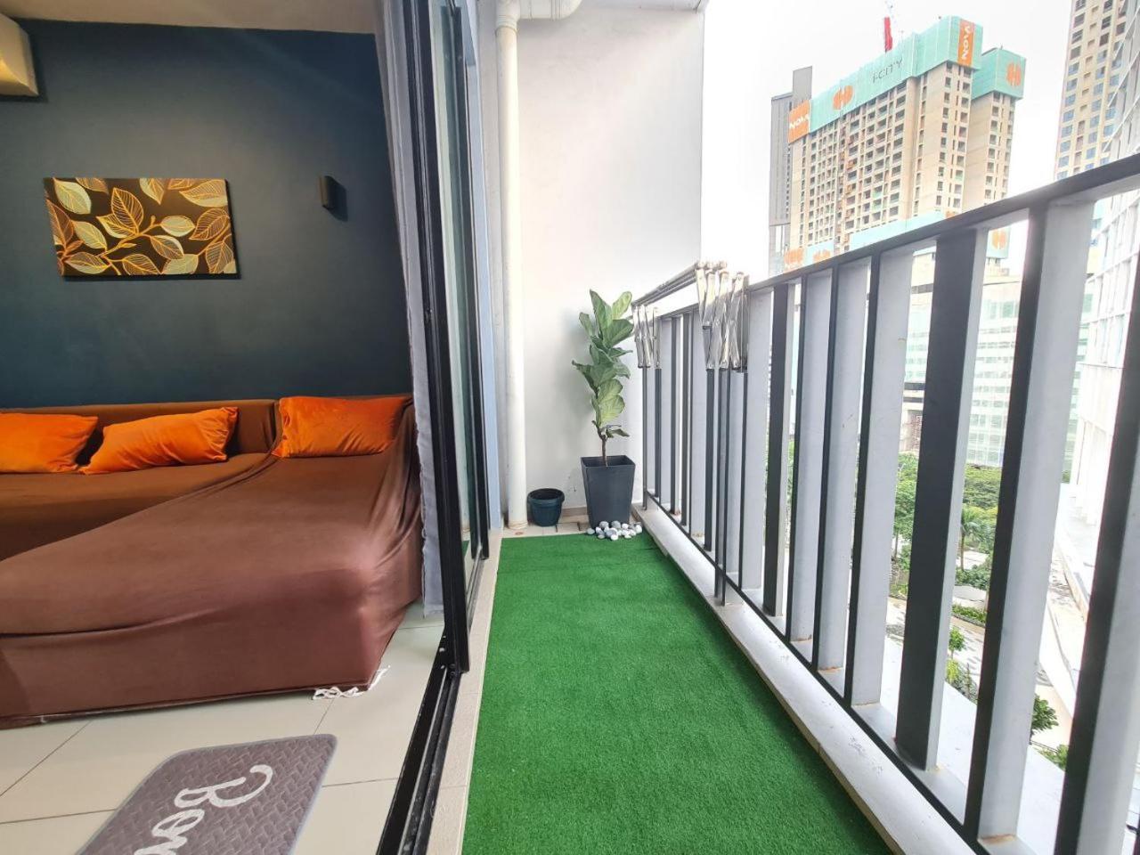 9Pax 2R2B Family Suite, I-City, I-Suite, Hyde, Beside Theme Park, Wifi 50-55" Smart Tv Σαχ Αλάμ Εξωτερικό φωτογραφία
